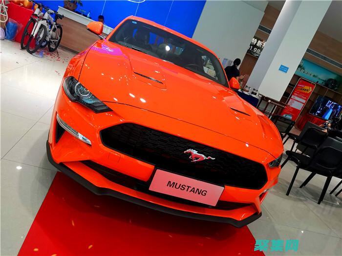 福特野馬Shelby GT500：售價超過7萬美元，每年維護成本超過7,000美元。(福特野馬是哪個國家)