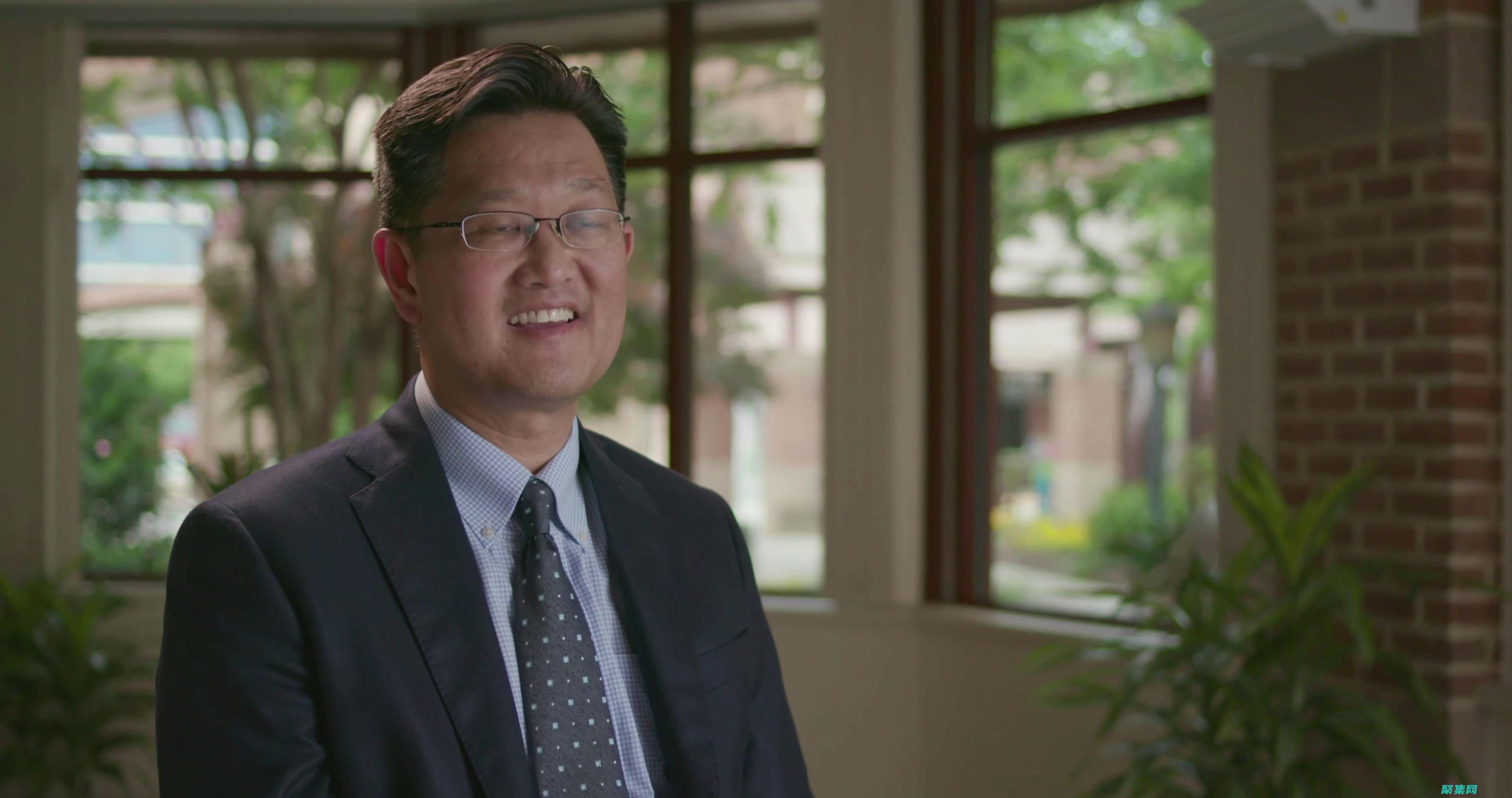 獲取專家指導：許多在線學習路徑都提供來自行業專家的指導和支持，他們可以幫助你回答問題和克服困難。 (獲取專家指導怎么寫)
